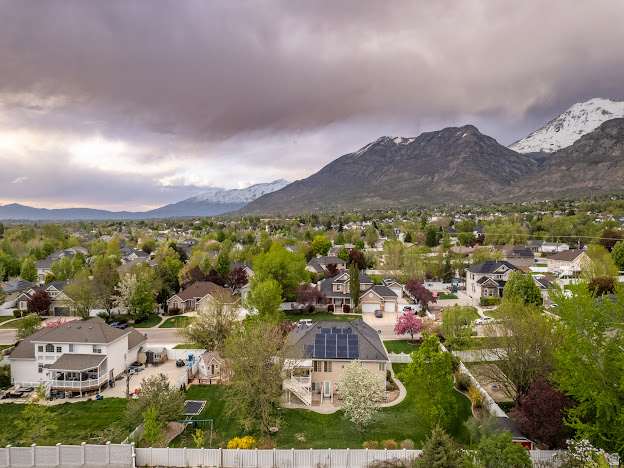 CAMBRIDGE FARMS - Residential