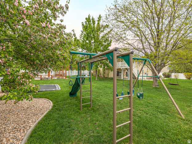 CAMBRIDGE FARMS - Residential