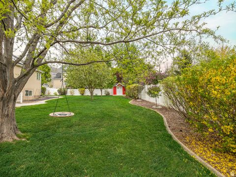 Tiny photo for 341 W 600 N, Lindon, UT 84042 (MLS # 2147068)