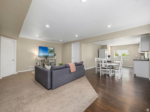 Tiny photo for 341 W 600 N, Lindon, UT 84042 (MLS # 2147068)