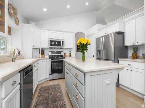 Tiny photo for 341 W 600 N, Lindon, UT 84042 (MLS # 2147068)