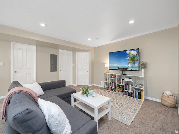 CAMBRIDGE FARMS - Residential