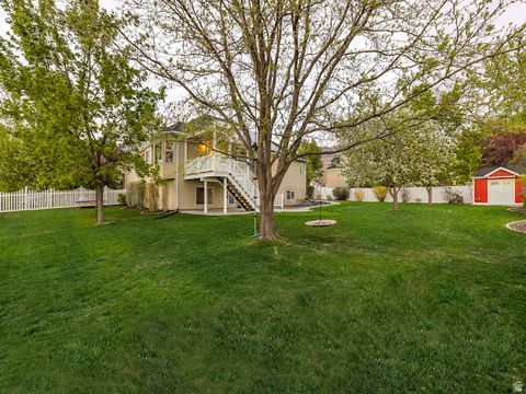 Tiny photo for 341 W 600 N, Lindon, UT 84042 (MLS # 2147068)