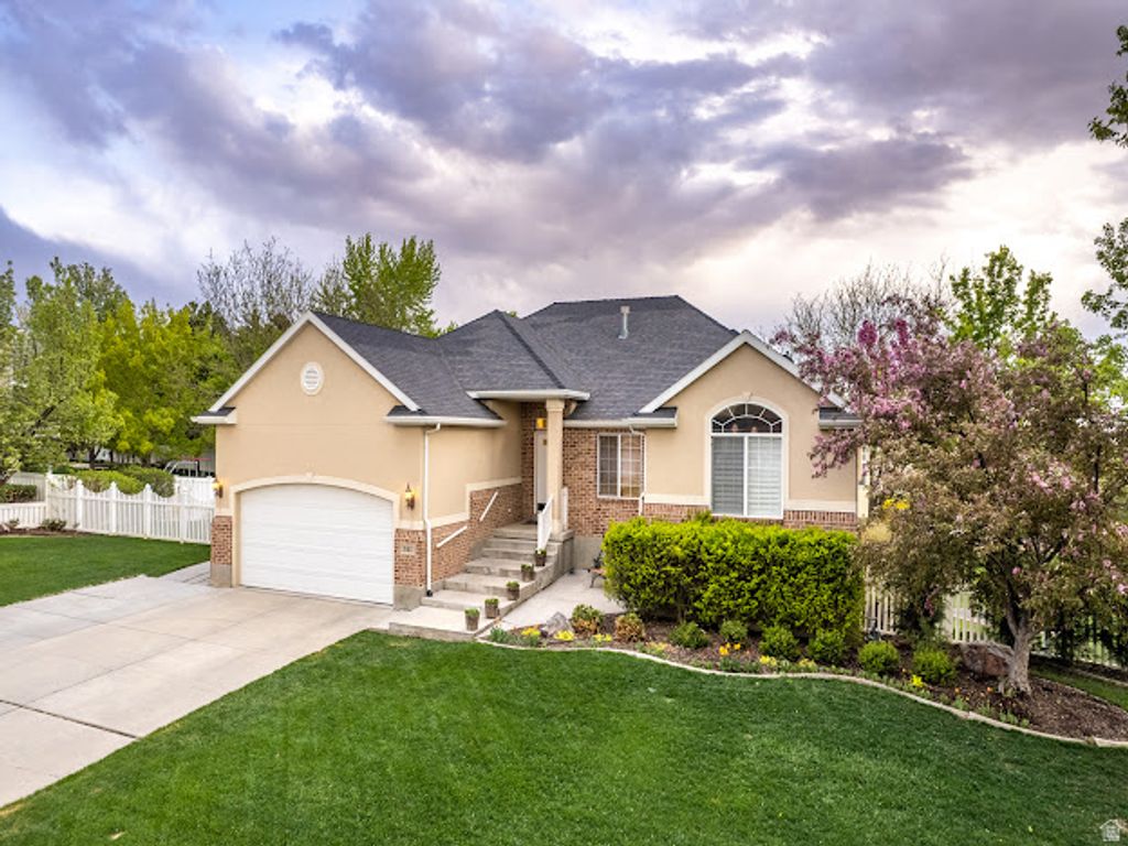 Photo of 341 W 600 N, Lindon, UT 84042 (MLS # 2147068)