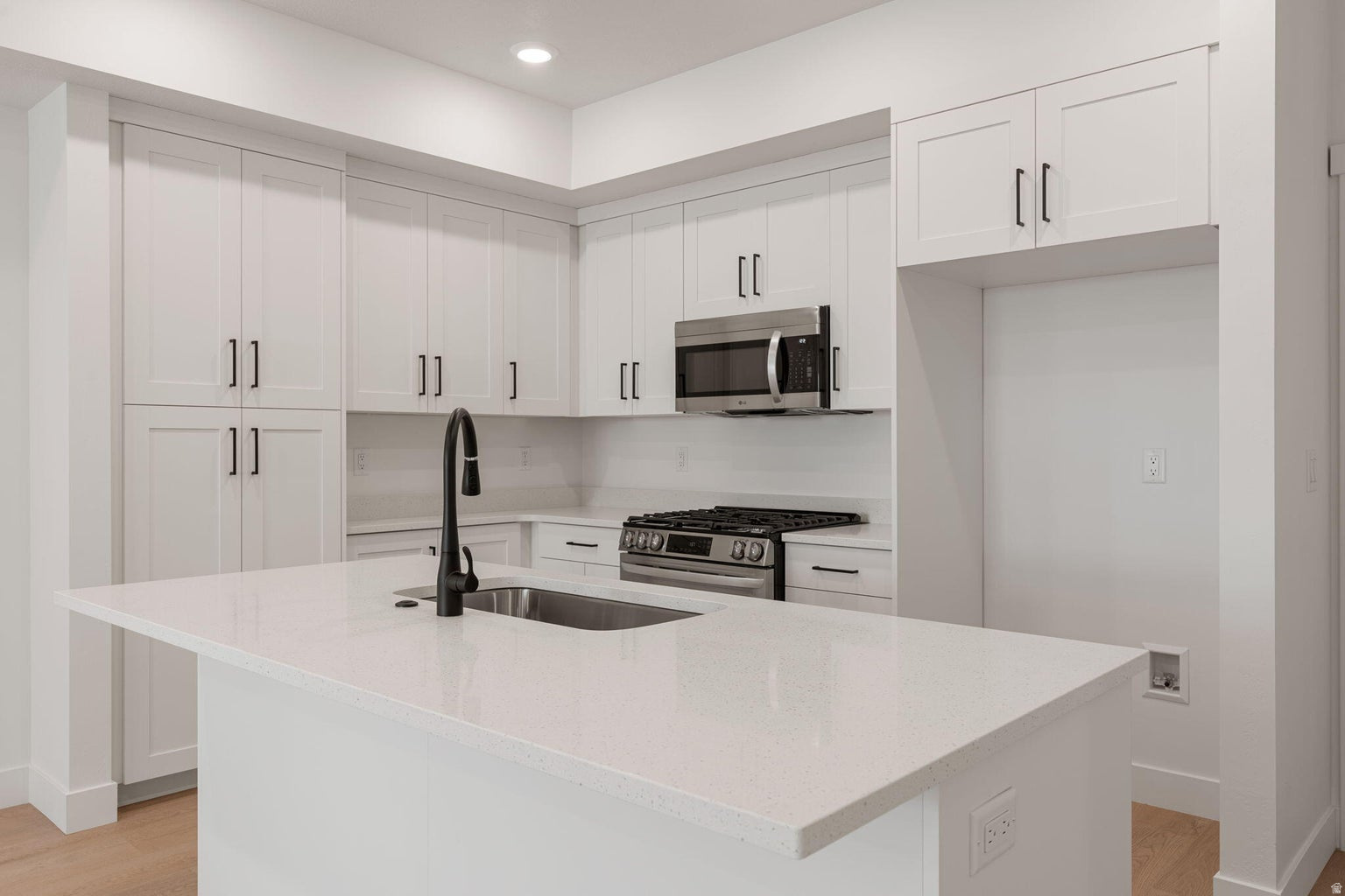 DESERT COLOR, SAGE HAVEN - Residential