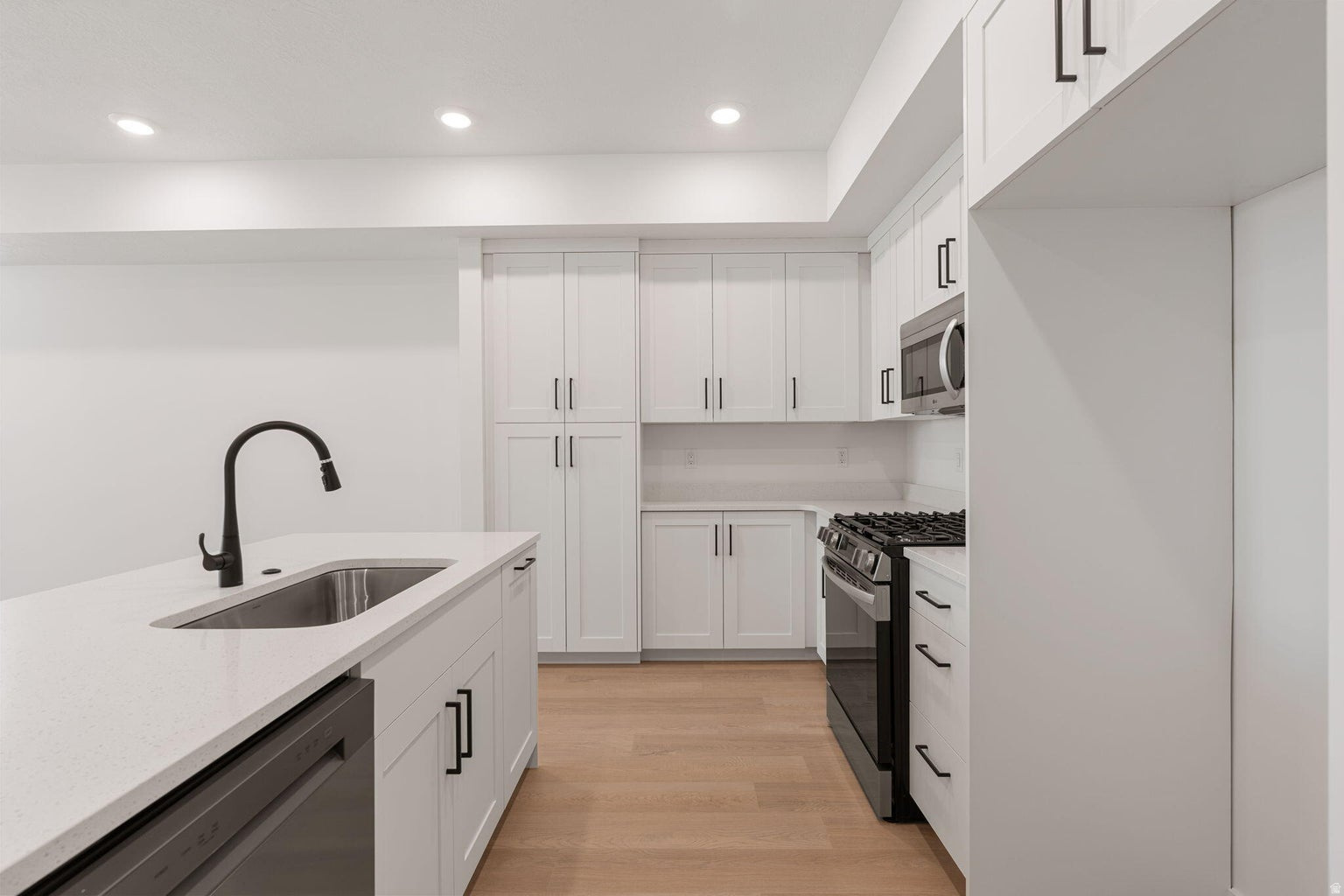 DESERT COLOR, SAGE HAVEN - Residential