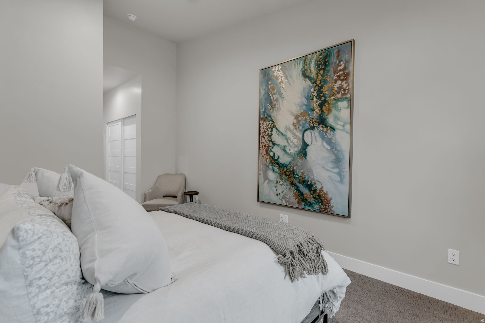 MAYFLOWER LAKESIDE - Residential