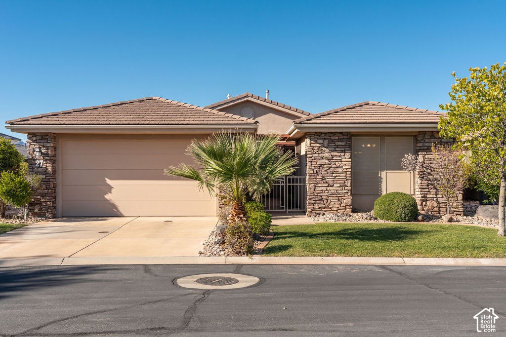Photo of 409 N COUNTRY LN, UNIT 27 LN, Saint George, UT 84770 (MLS # 2190768)