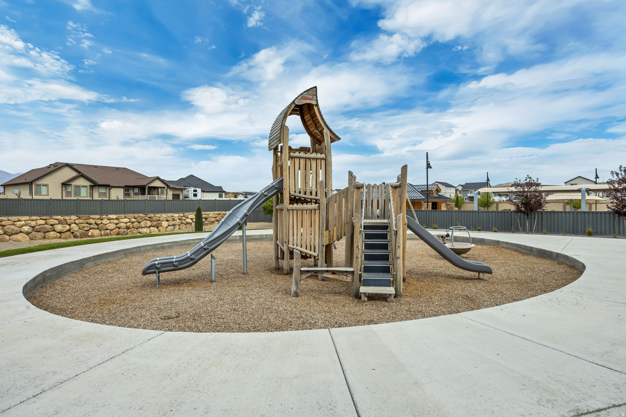 OVERLAND - Residential