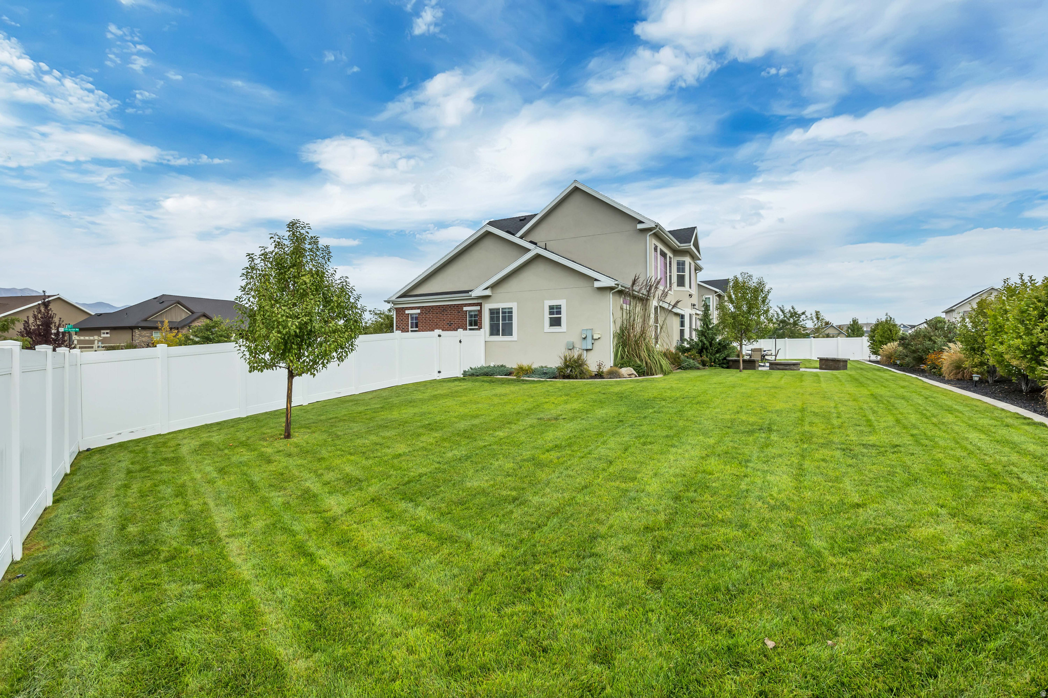 OVERLAND - Residential