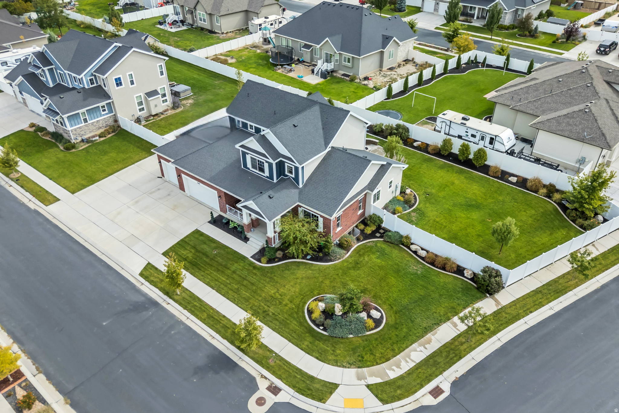 OVERLAND - Residential