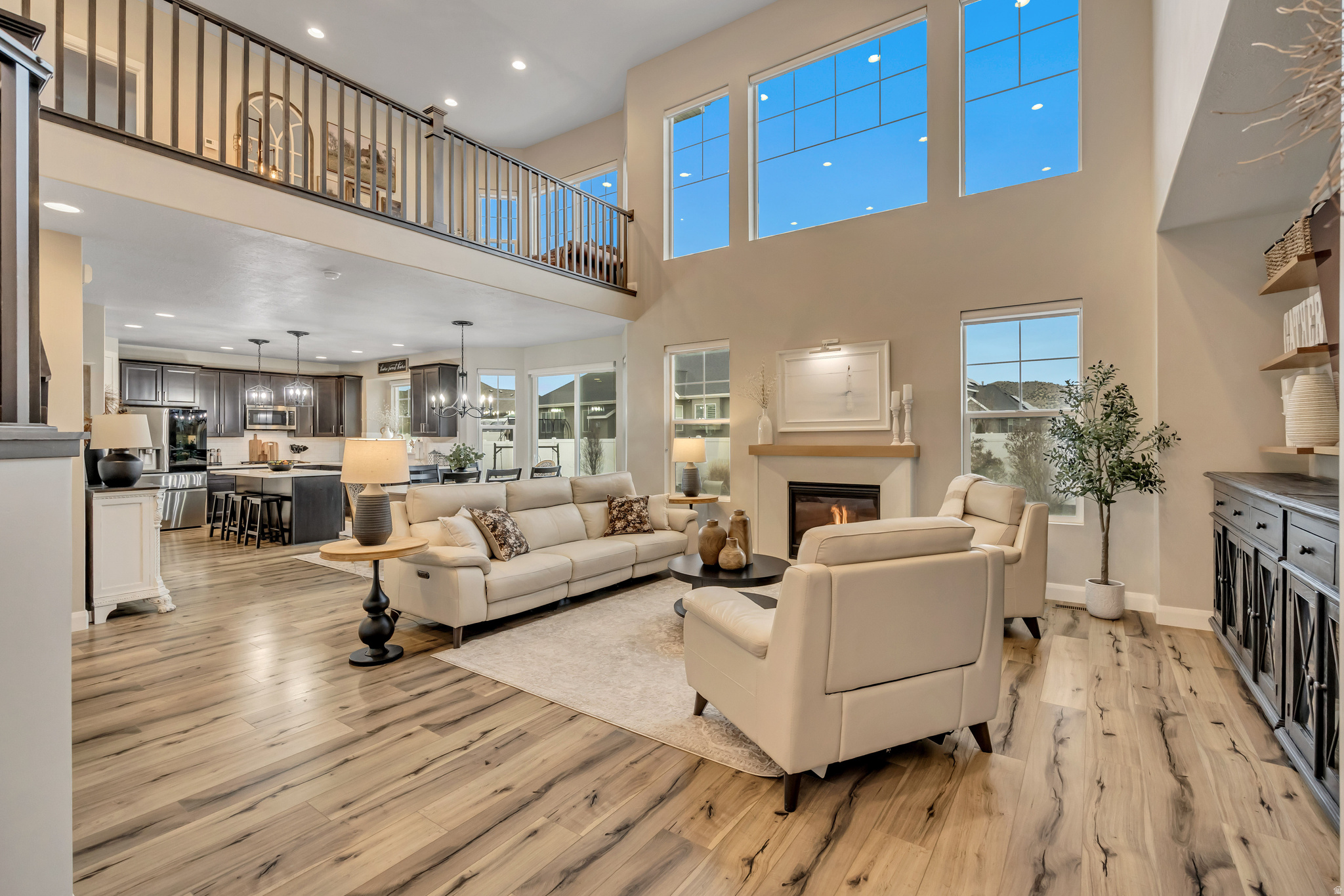 OVERLAND - Residential