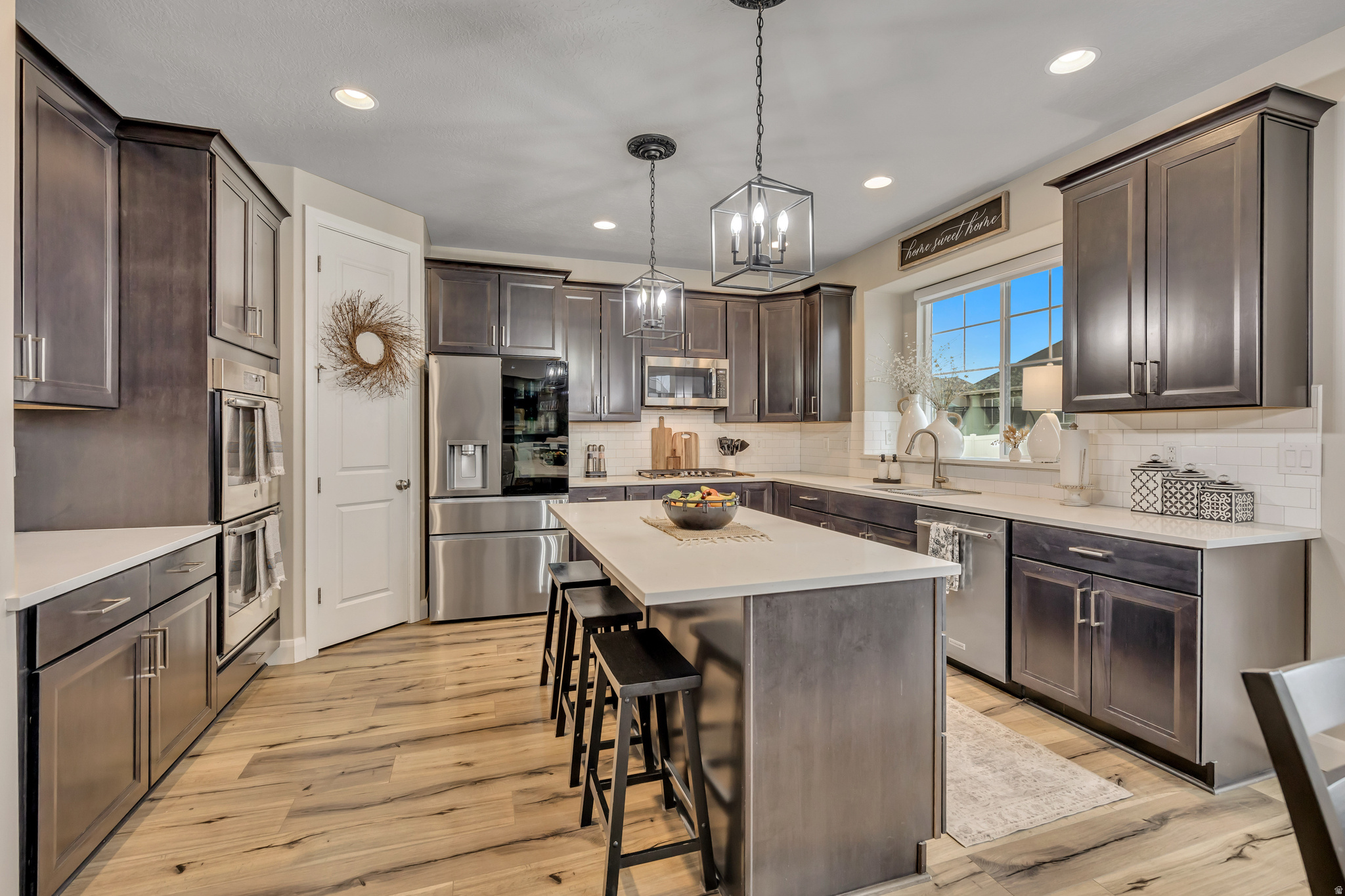 OVERLAND - Residential