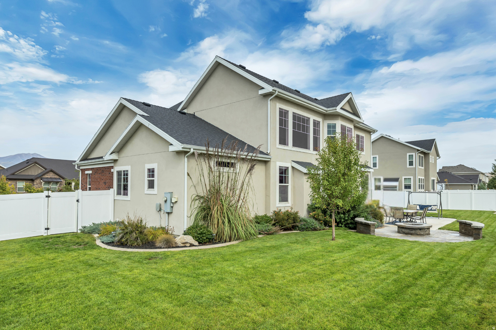 OVERLAND - Residential