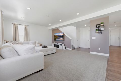 Tiny photo for 2978 S SHORELINE DR, Syracuse, UT 84075 (MLS # 2160406)