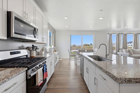 Tiny photo for 2978 S SHORELINE DR, Syracuse, UT 84075 (MLS # 2160406)