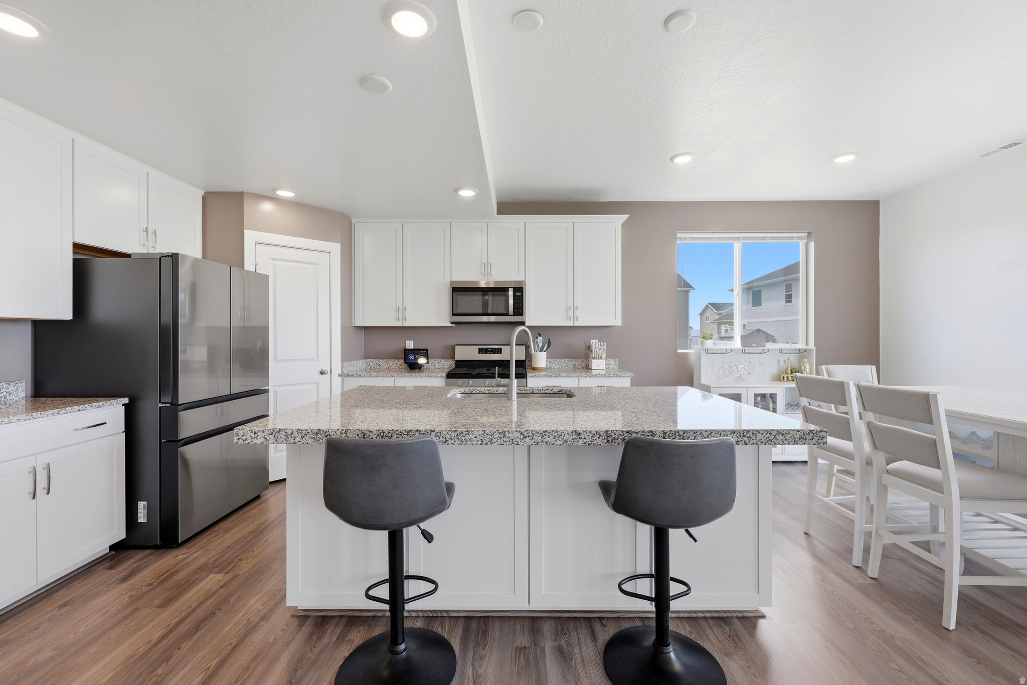 SHORELINE - Residential
