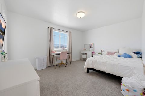 Tiny photo for 2978 S SHORELINE DR, Syracuse, UT 84075 (MLS # 2160406)