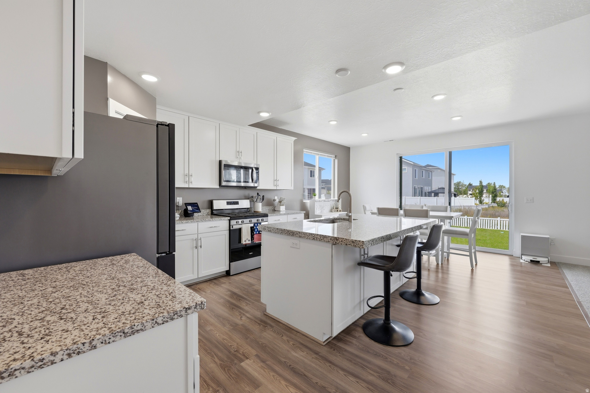 SHORELINE - Residential