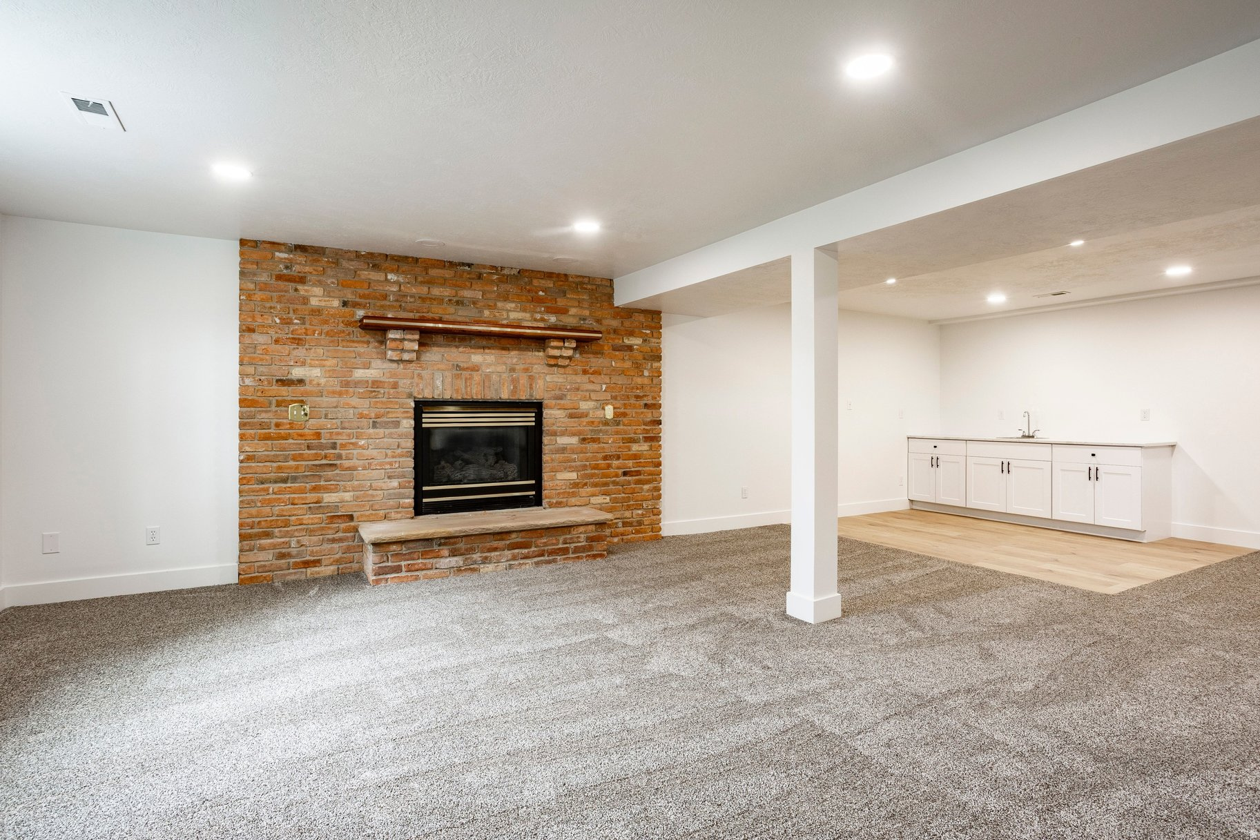 INDIAN HILLS - Residential