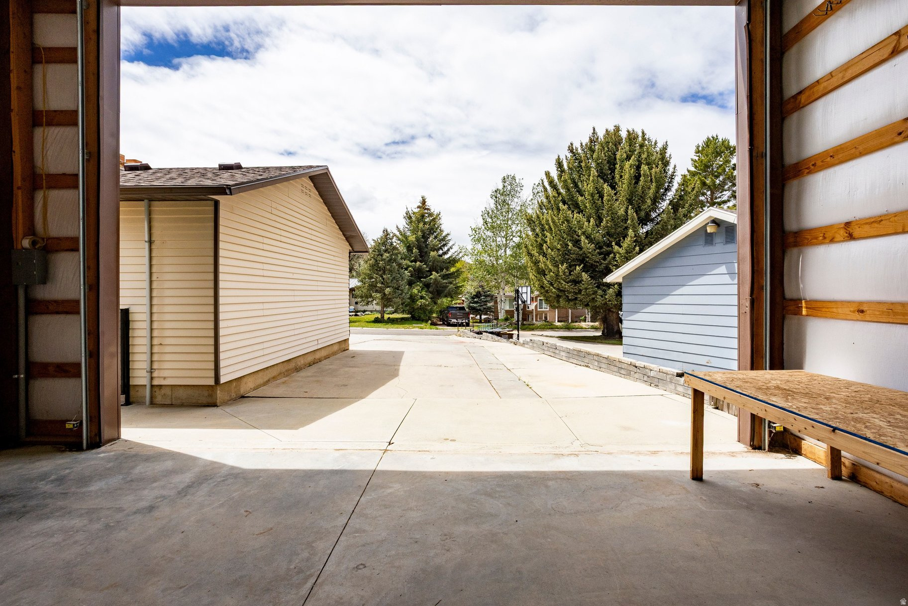 INDIAN HILLS - Residential