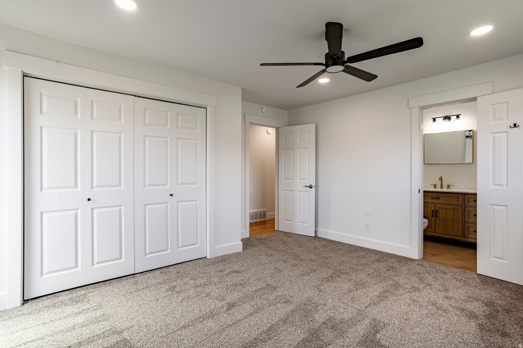 INDIAN HILLS - Residential