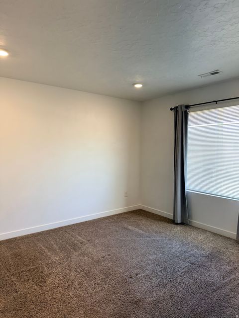 Tiny photo for 1002 W FOX AVE, Santaquin, UT 84655 (MLS # 2146147)