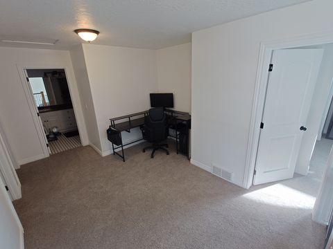 Tiny photo for 552 W SUNSET CREST WAY S, Draper, UT 84020 (MLS # 2130815)