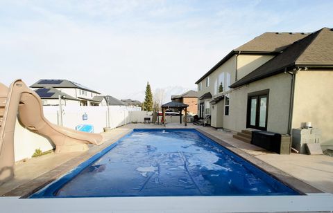 Tiny photo for 552 W SUNSET CREST WAY S, Draper, UT 84020 (MLS # 2130815)