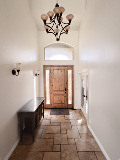 Tiny photo for 552 W SUNSET CREST WAY S, Draper, UT 84020 (MLS # 2130815)