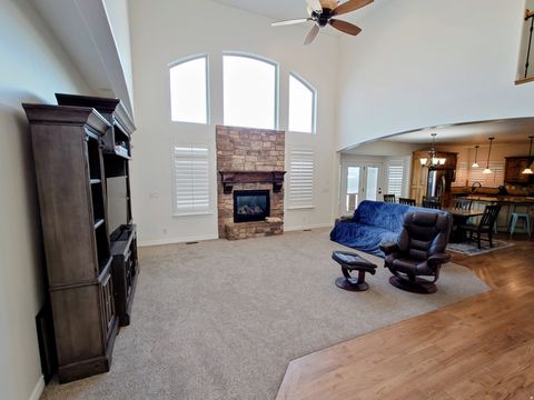 Tiny photo for 552 W SUNSET CREST WAY S, Draper, UT 84020 (MLS # 2130815)