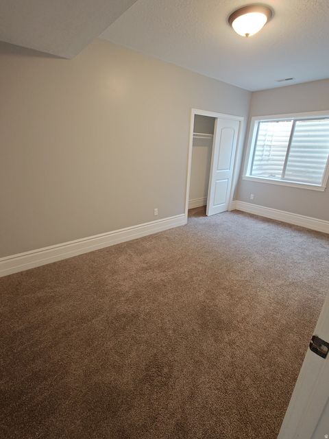 Tiny photo for 552 W SUNSET CREST WAY S, Draper, UT 84020 (MLS # 2130815)
