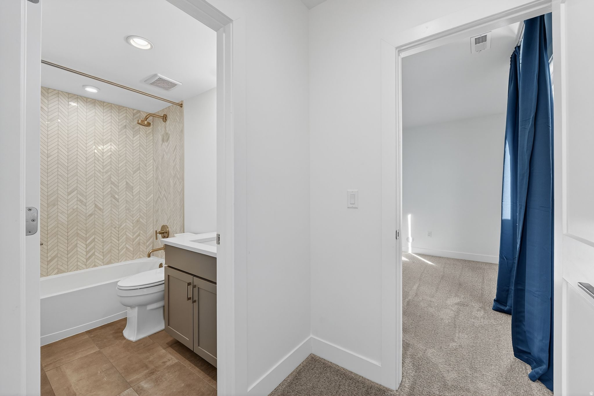 CANYON POINT - Residential