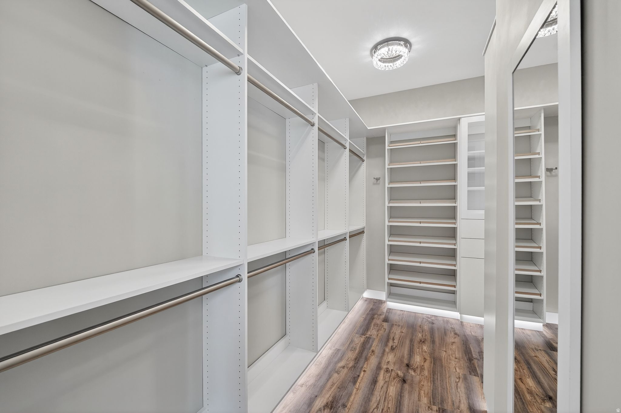 CANYON POINT - Residential