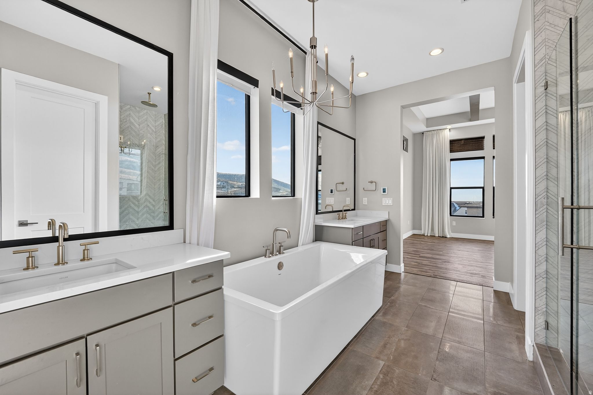 CANYON POINT - Residential