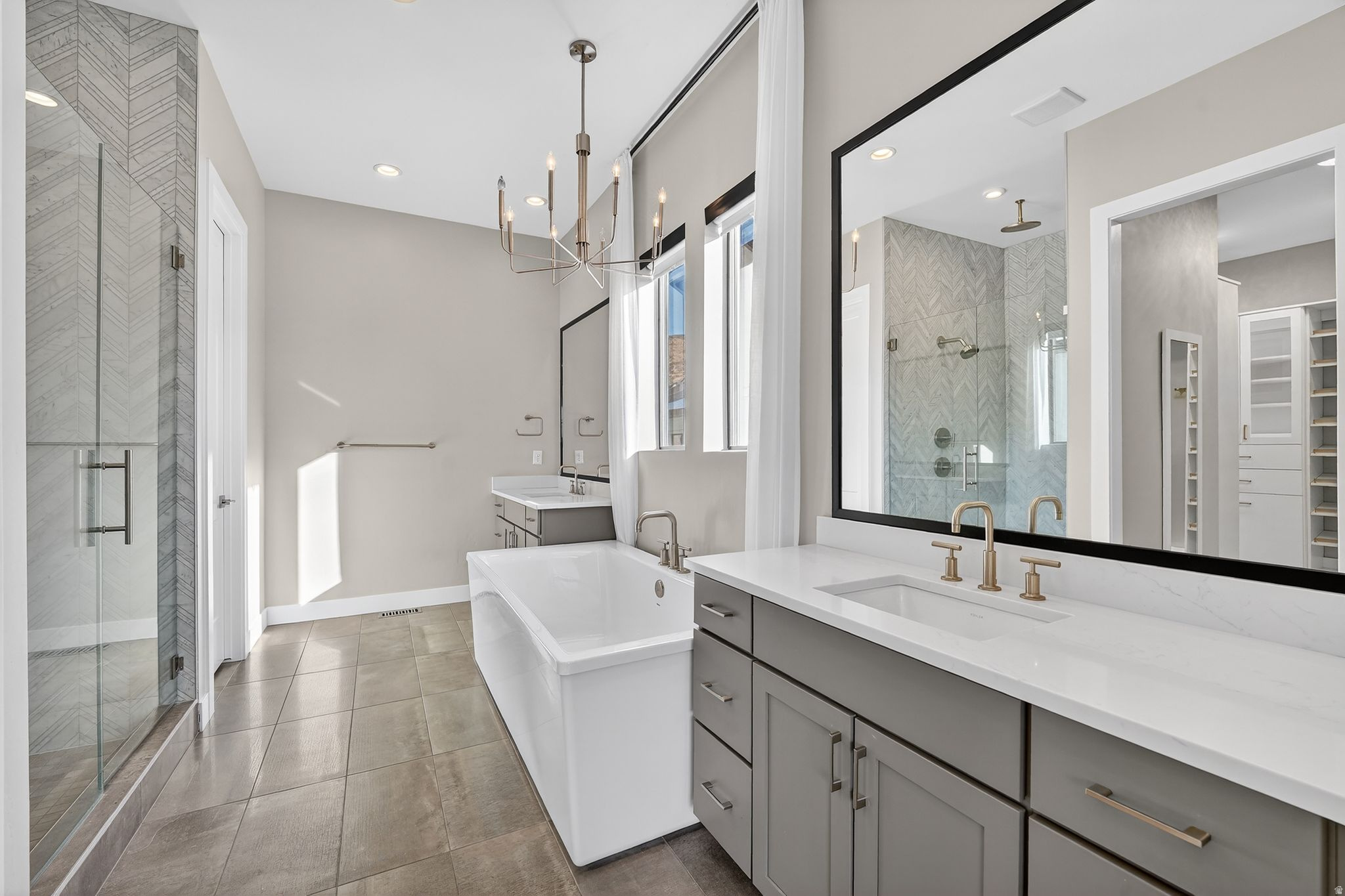 CANYON POINT - Residential