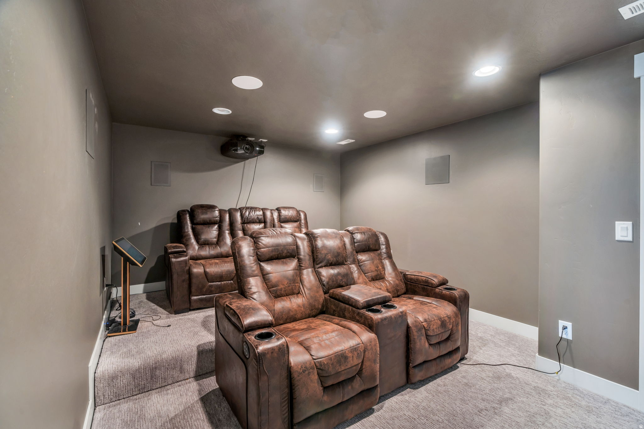 THE MEADOWS - Residential