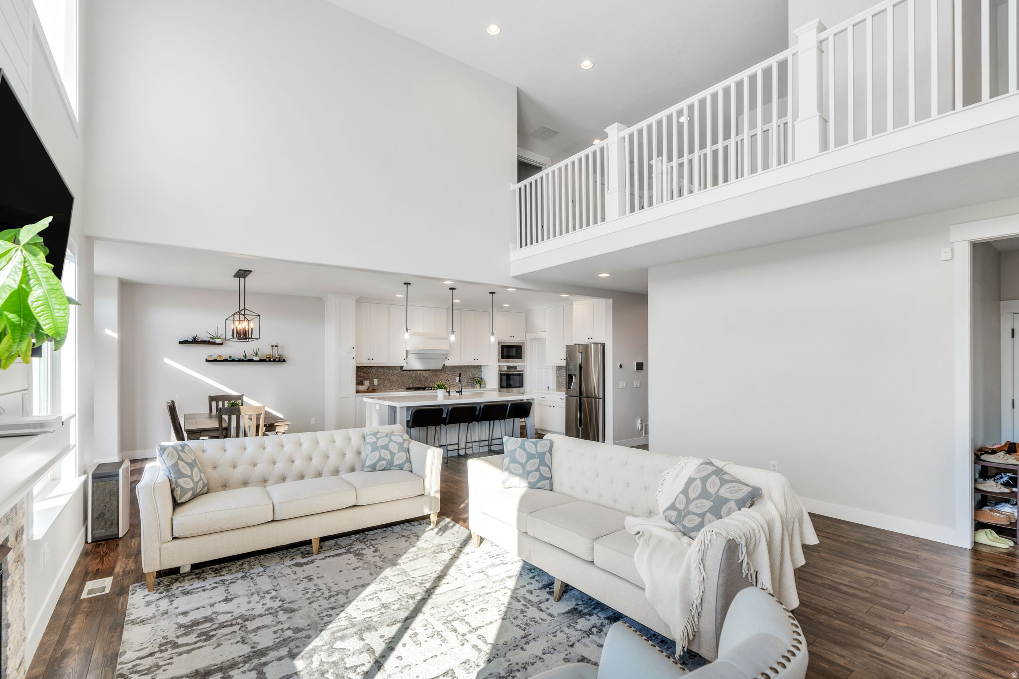 THE MEADOWS - Residential