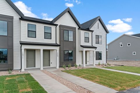 Photo of 4345 N BUCKSTONE WAY #1384, Lehi, UT 84048 (MLS # 2140884)