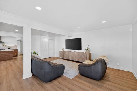 Tiny photo for 1202 E MUTTON HOLLOW RD, Kaysville, UT 84037 (MLS # 2144207)