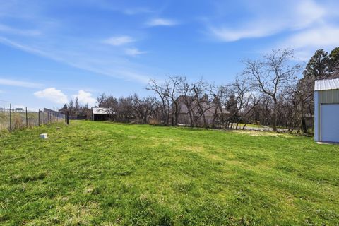 Tiny photo for 1202 E MUTTON HOLLOW RD, Kaysville, UT 84037 (MLS # 2144207)