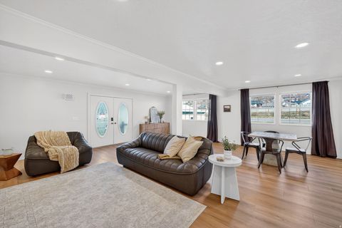 Tiny photo for 1202 E MUTTON HOLLOW RD, Kaysville, UT 84037 (MLS # 2144207)