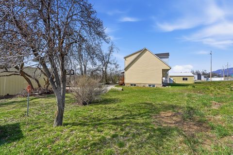 Tiny photo for 1202 E MUTTON HOLLOW RD, Kaysville, UT 84037 (MLS # 2144207)
