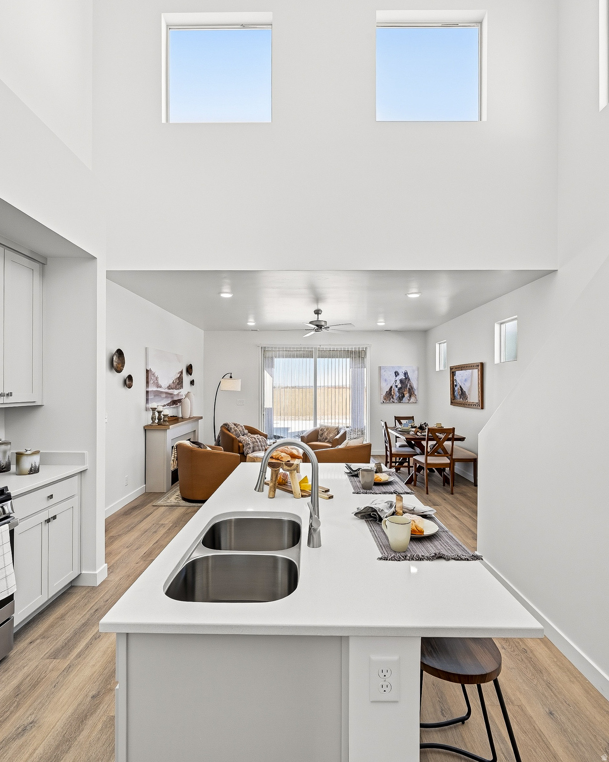 SKY VIEW ESTATES - Residential Income