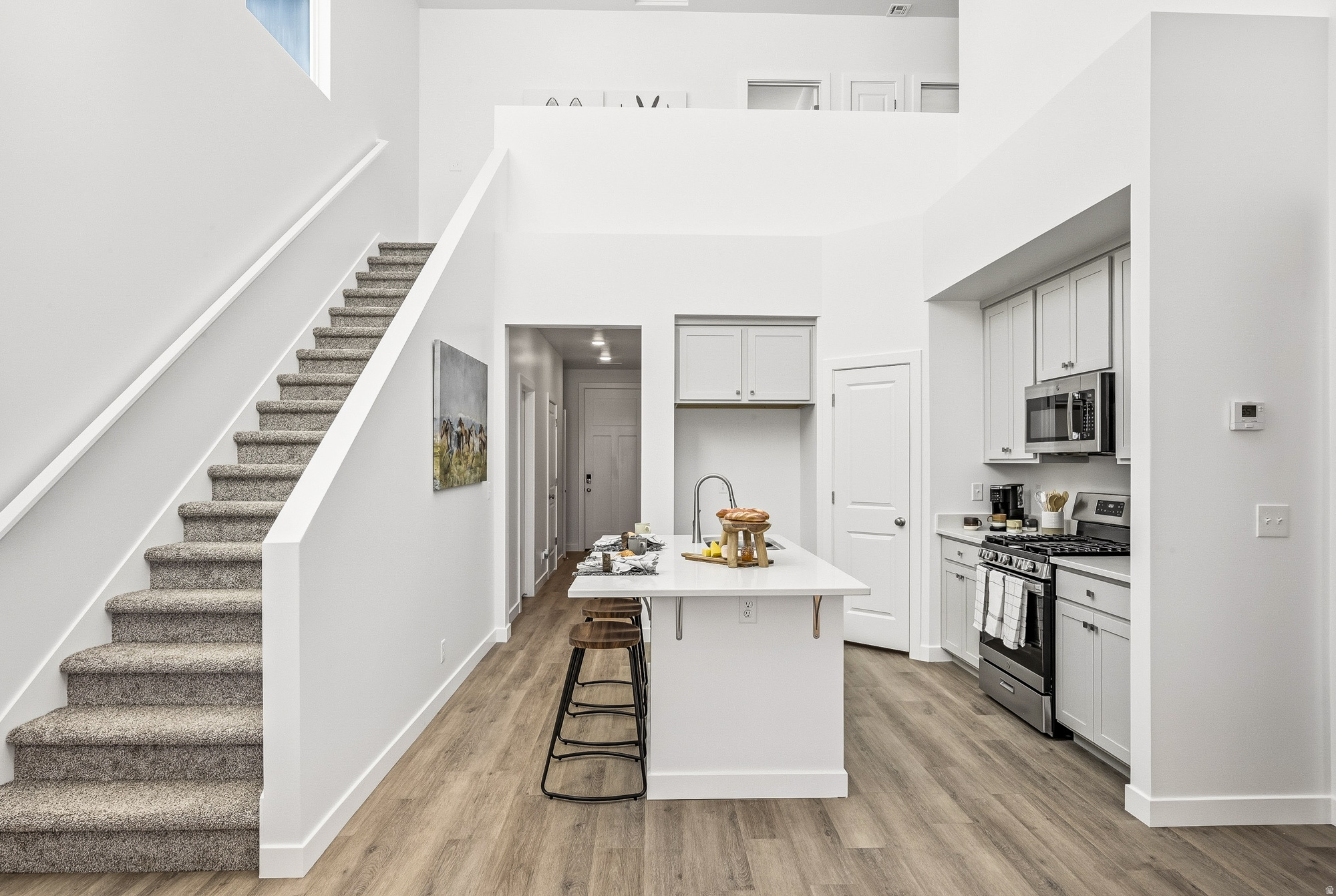 SKY VIEW ESTATES - Residential Income