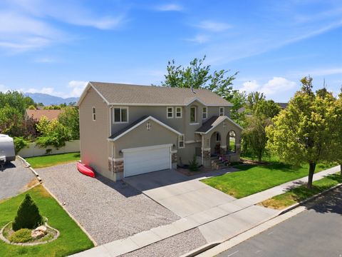 Photo of 6053 WINDLASS CIR, Stansbury Park, UT 84074 (MLS # 2171231)