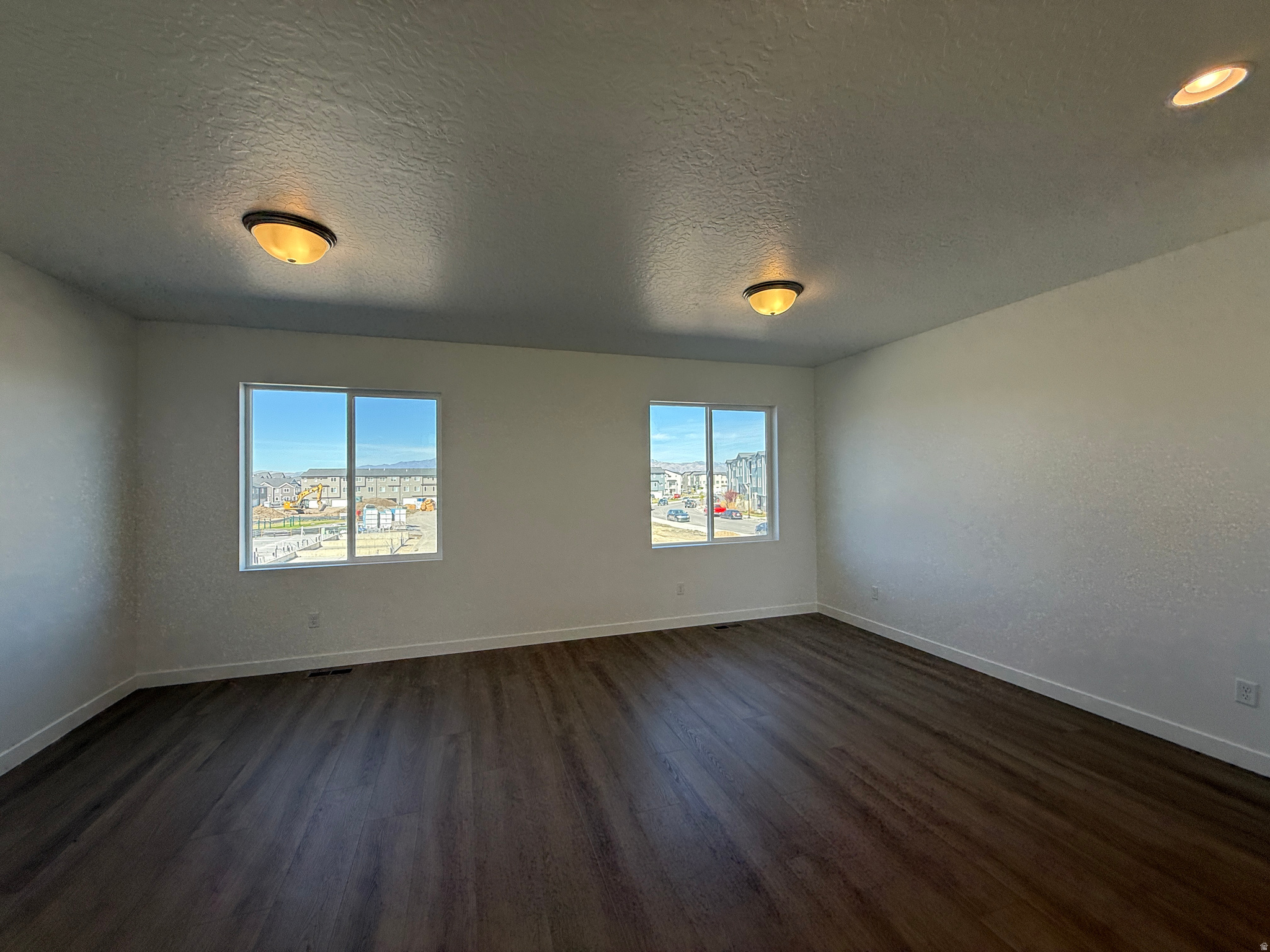 MEADOWBROOK - Residential