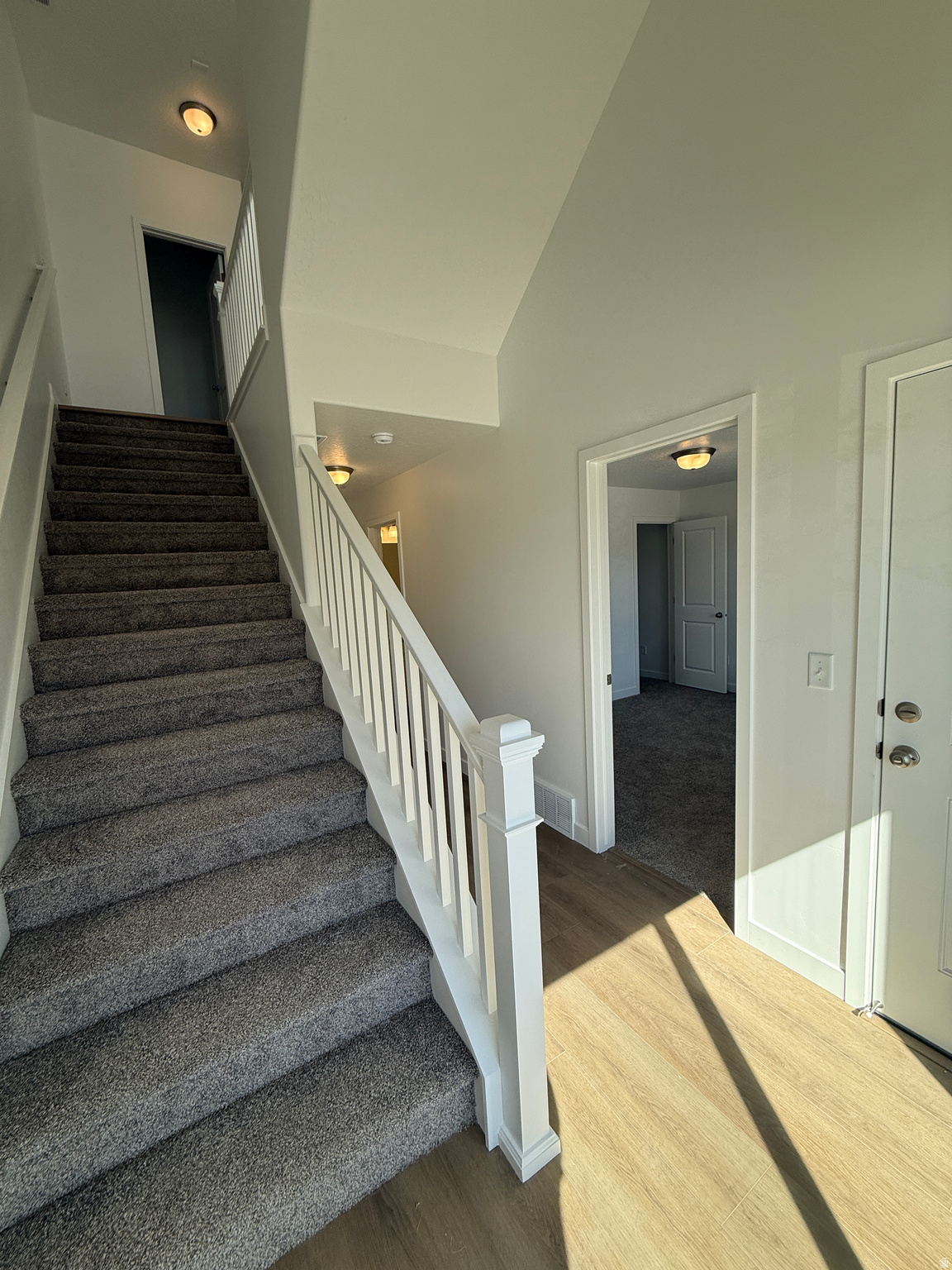 MEADOWBROOK - Residential