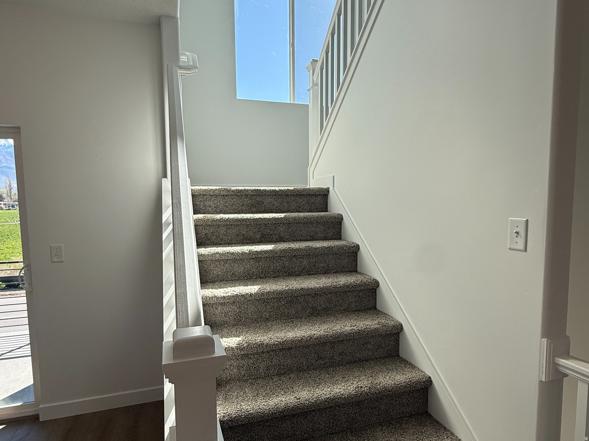 MEADOWBROOK - Residential