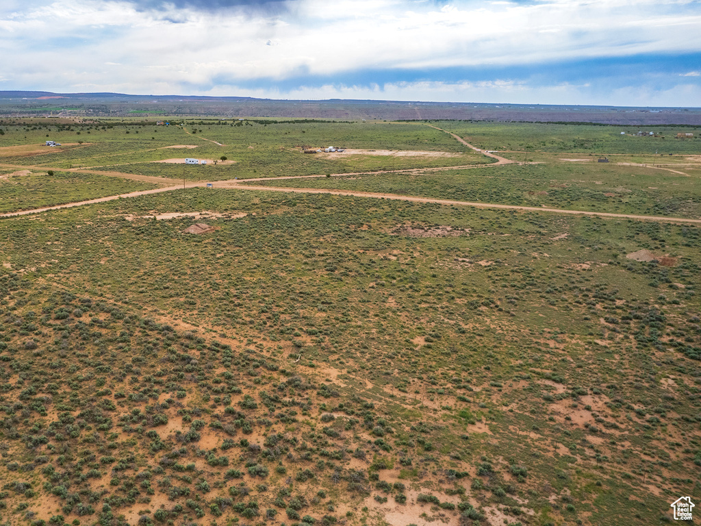 KNIGHT'S HOLLOW - Land